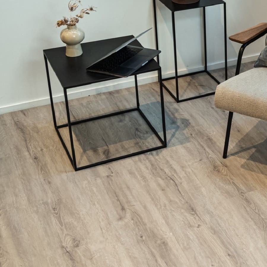 SPC ламинат VinilPol 7897-EIR Дуб Неаполь фото 1 — ПетроПол