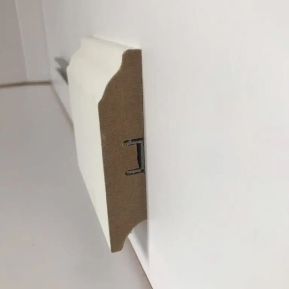 Плинтус МДФ Grisard  профиль B, пленка пвх (2400х82x16) фото 1 — ПетроПол